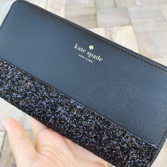 Gaby’sBags👜💕-Kate Spade Zip Around Wallet - Picture 6 of 7